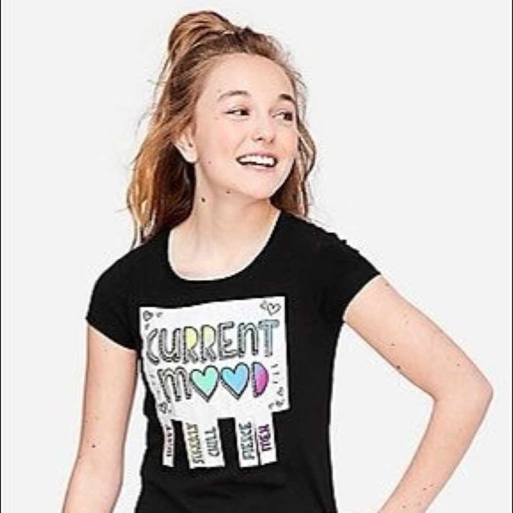 Black shirt that say current mood